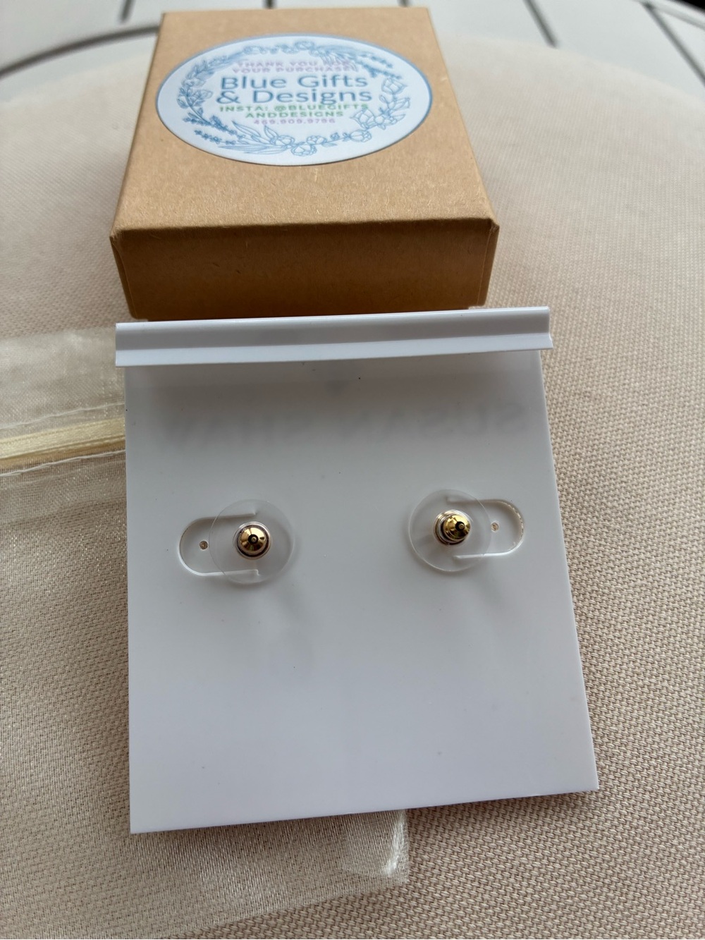 Susan Shaw Pearl Stud Earrings - Classic White Pearls - Picture 2 of 2